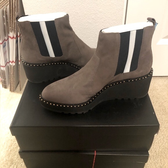Cecelia New York Gemma Suede Wedge Boots In Gray. NIB. Sz 8.5 & 9 - Picture 4 of 9